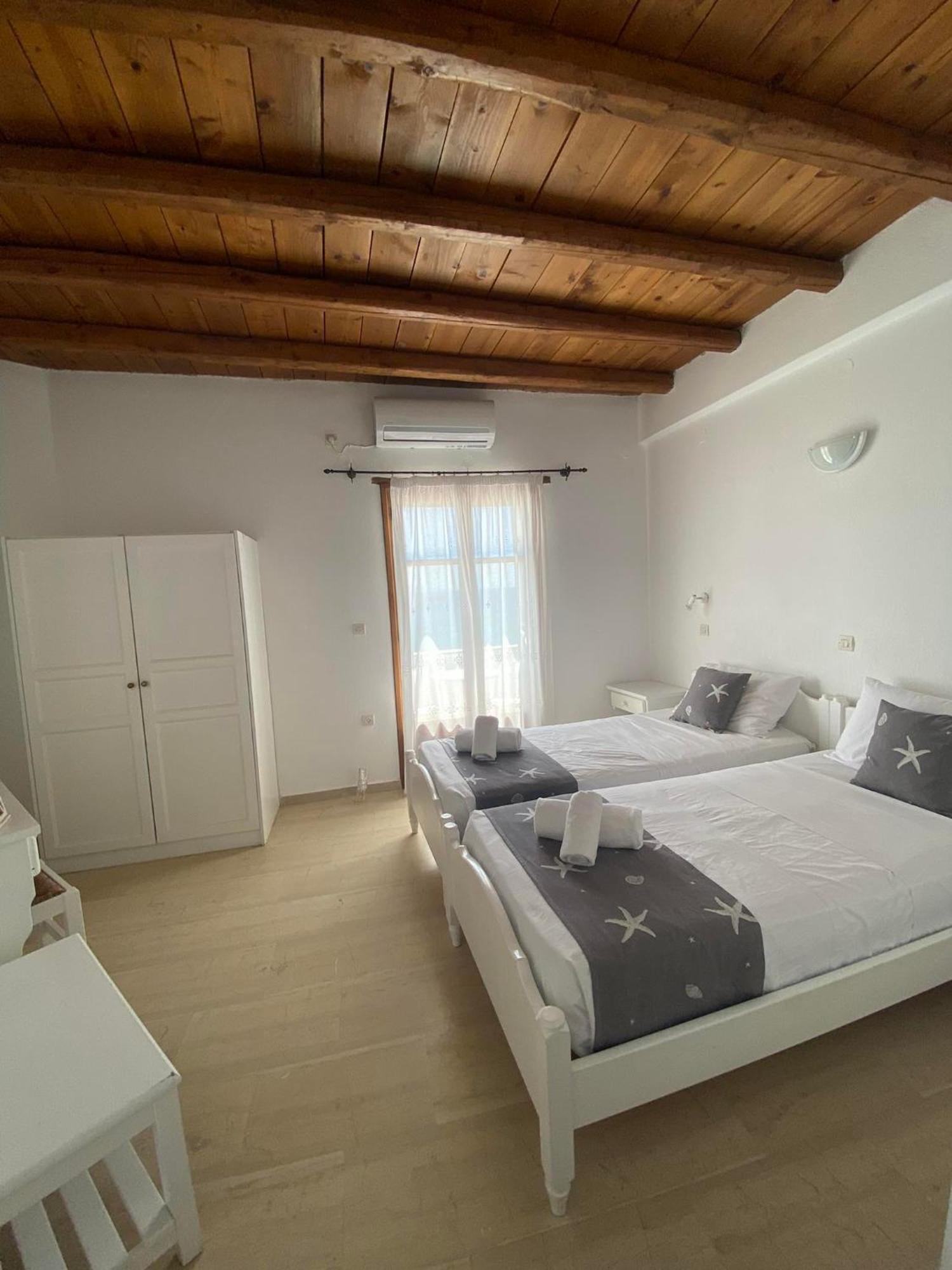 Hotel Fisilanis Beachfront 2*